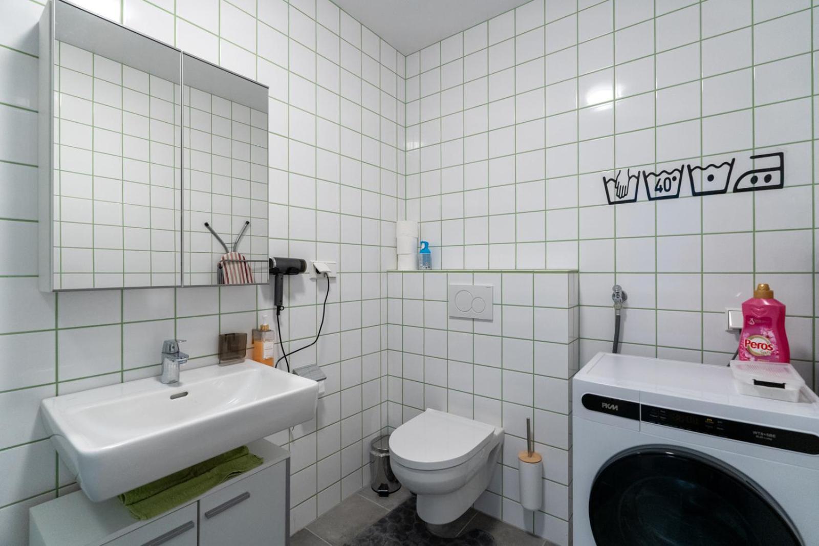Wachau Oasis - Elegance With A Private Terrace Apartment Mautern Exterior photo